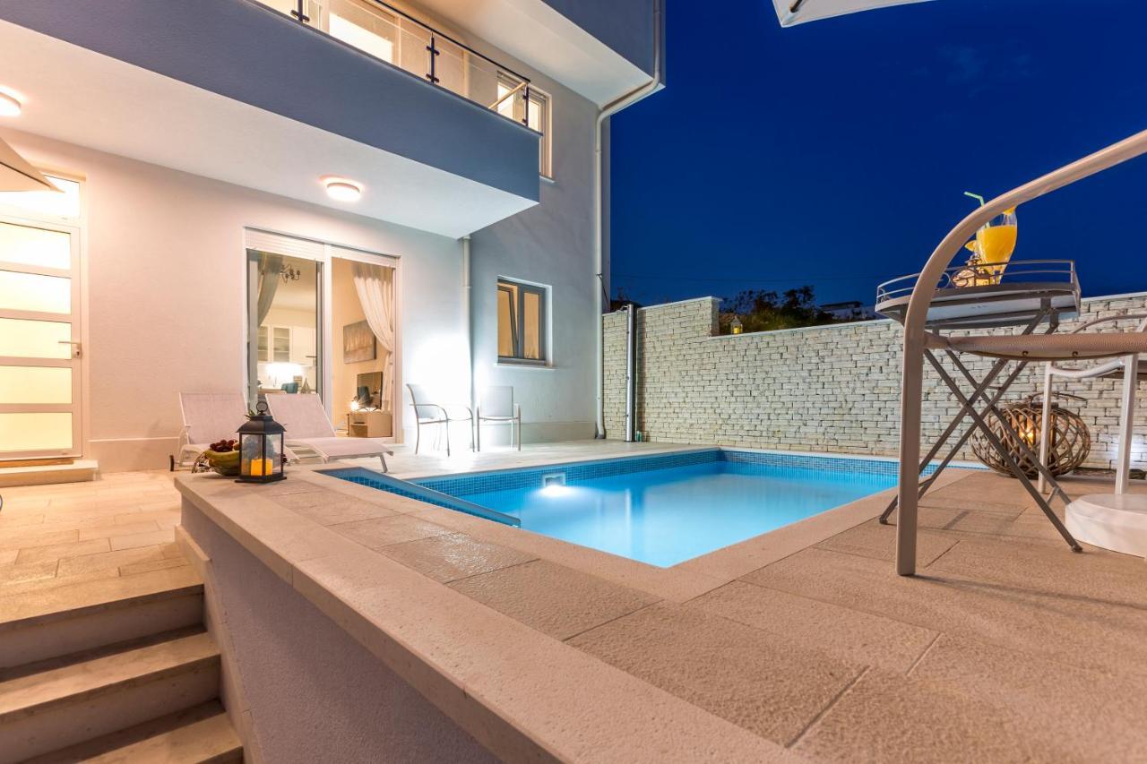 Luxury Horizonte With Swimming Pool Appartamento *